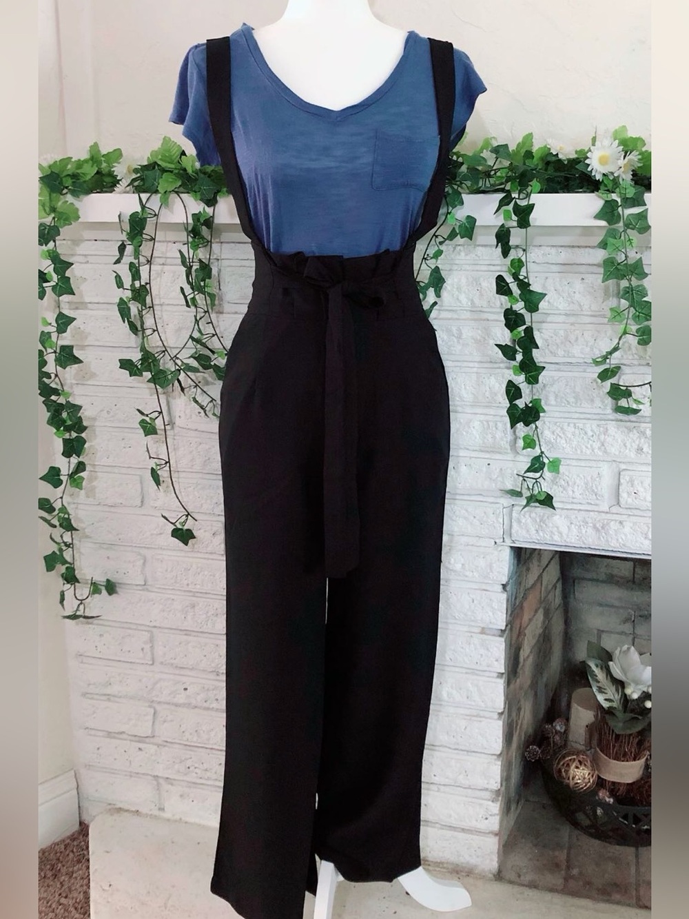 Black high waisted Suspender Wide-Leg Jumpsuit with Waist Tie